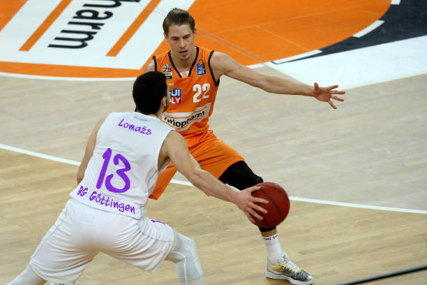 头的杨舒予 头的杨舒予